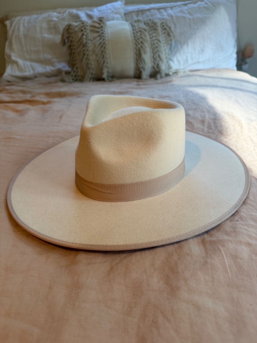 LACK OF COLOR — IVORY RANCHER - Picture 7 of 9